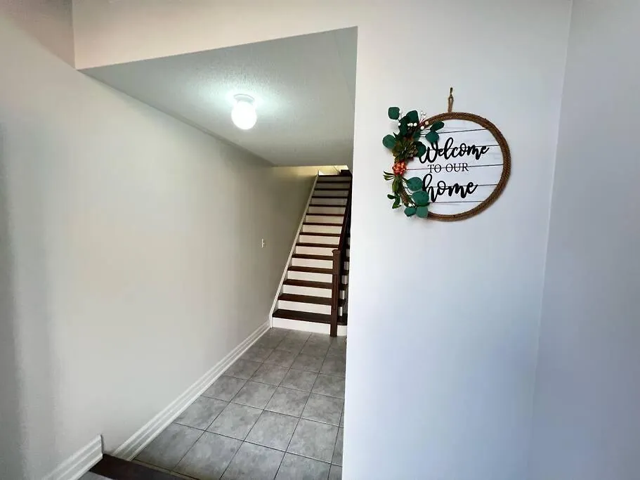 Beautiful Vacation Home Near Toronto Airport Mississauga Holiday home