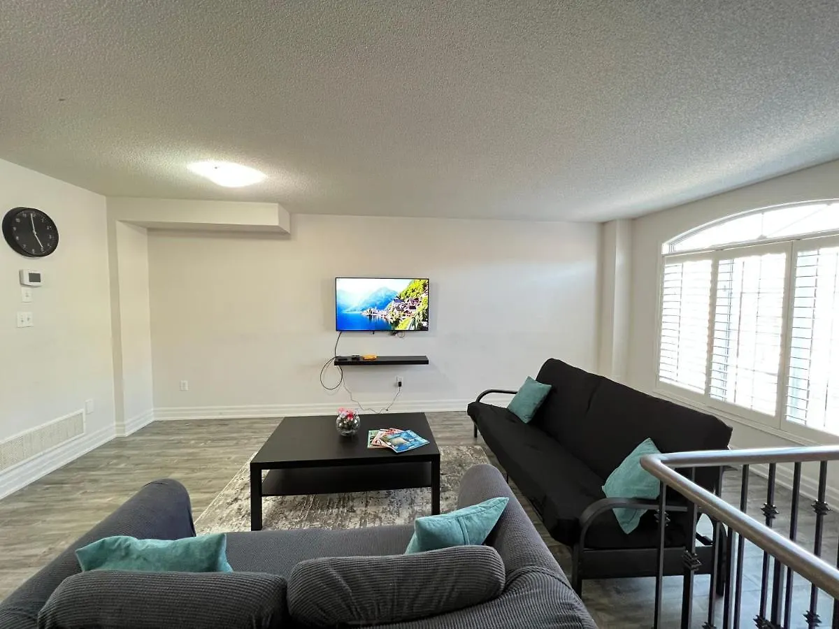 Beautiful Vacation Home Near Toronto Airport Mississauga 0*,  Canada