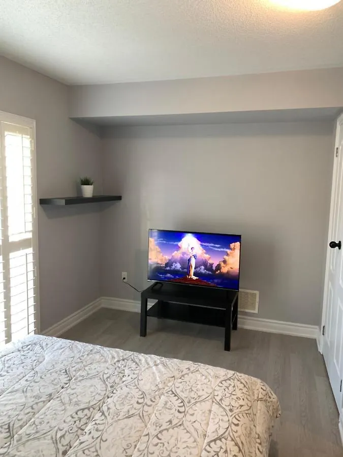 Holiday home Beautiful Vacation Home Near Toronto Airport Mississauga
